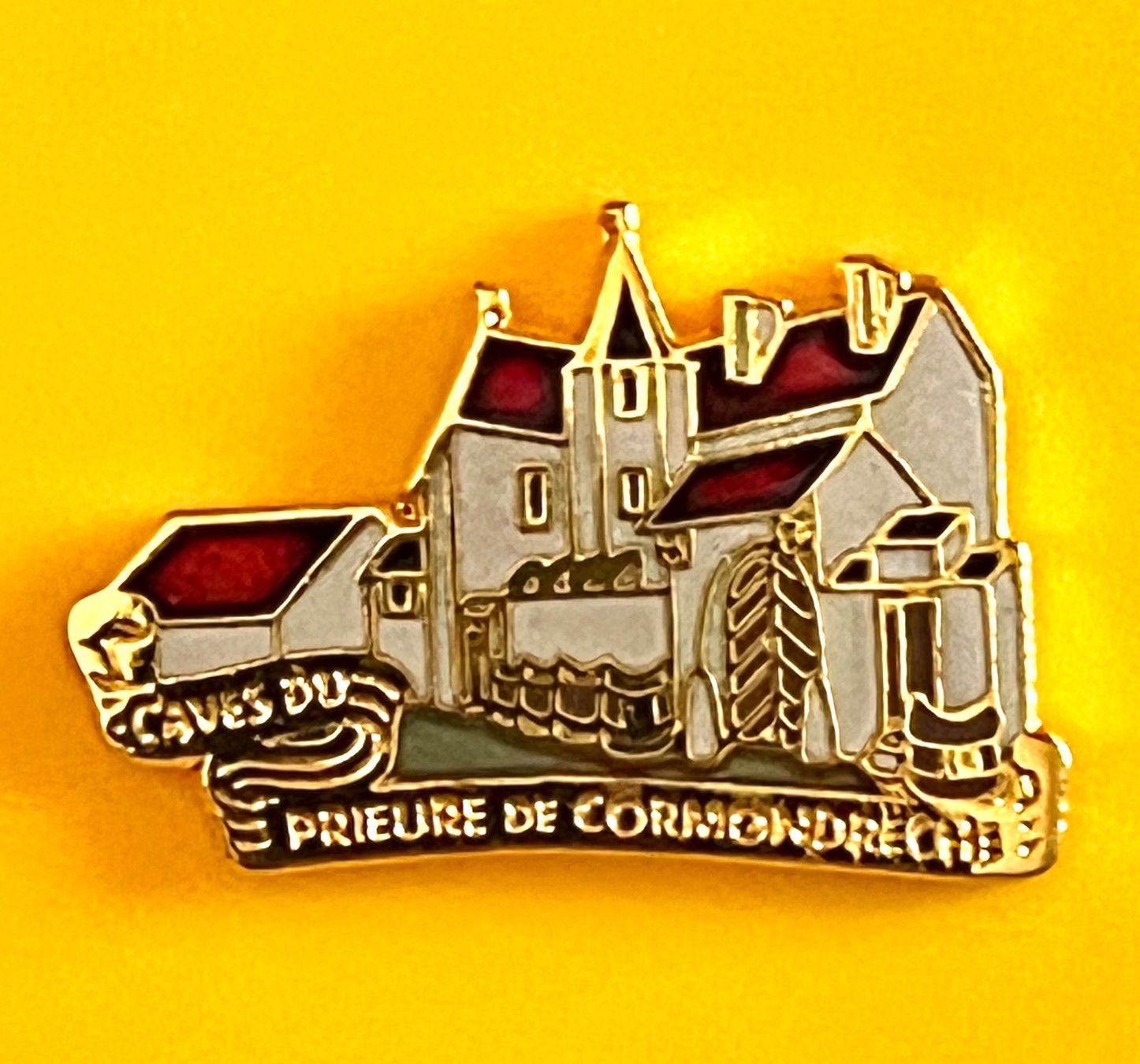 Plaketten & Abzeichen: Pin - Cave du Prieuré de Cormondrèche – Gebraucht aus Renan BE von johncactus