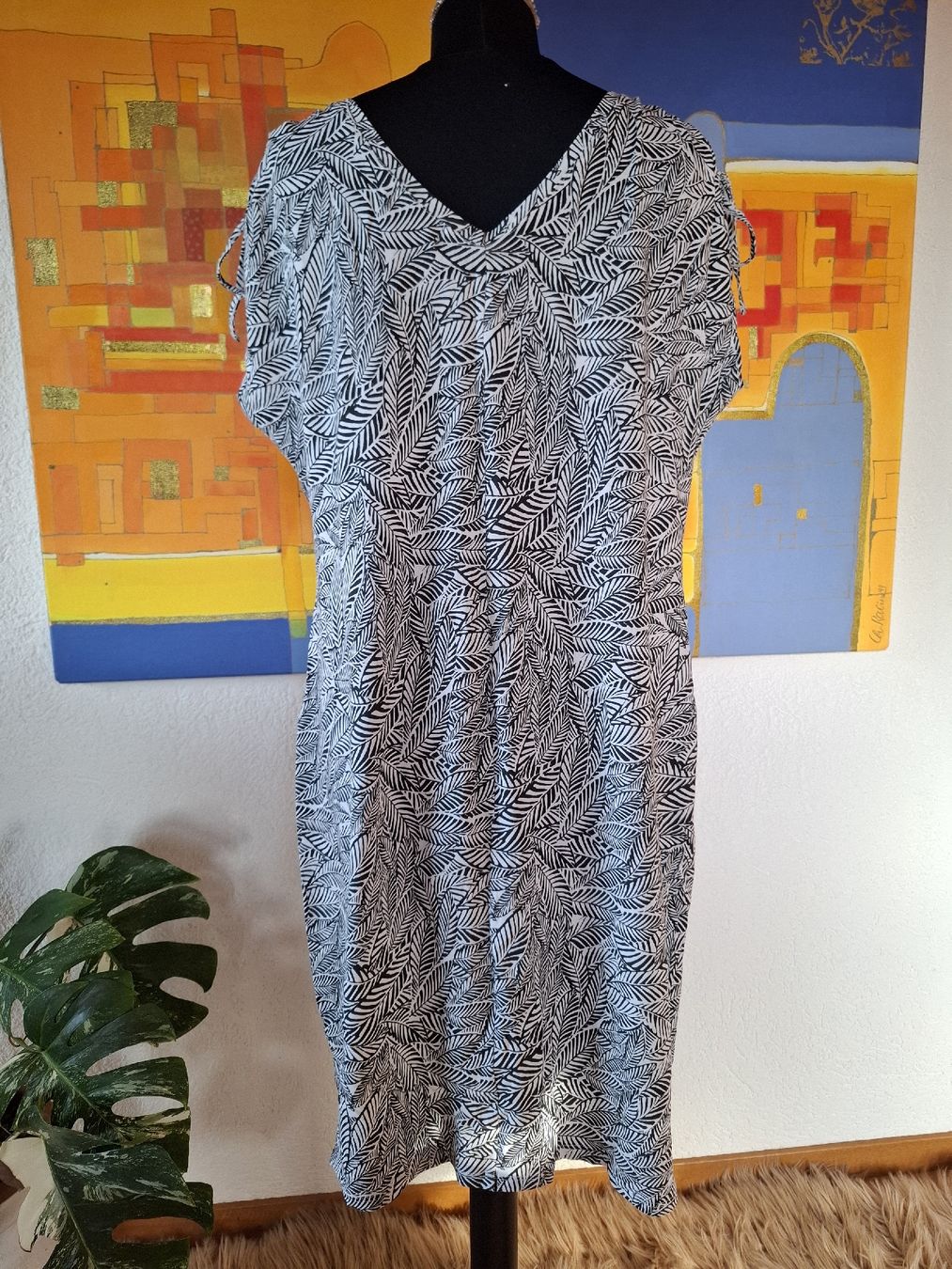 Vestiti: Sommerkleid Gr. L schwarz weiß Blattmuster elastisch luftig – Usato da Vinelz venduto da sonnenmond77 5