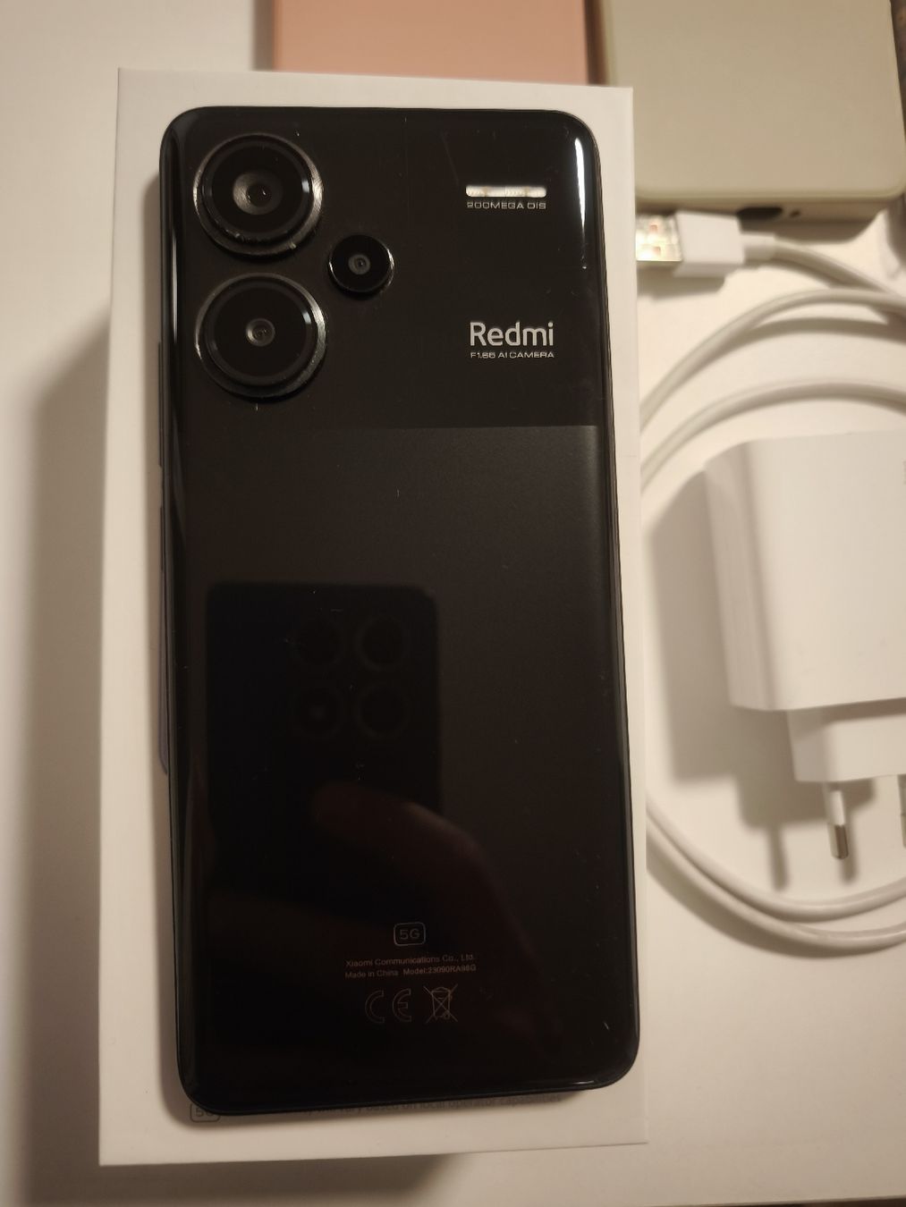 Xiaomi Telefoni cellulari / Smartphones: Xiaomi Redmi Note 13 pro+ Schwarz  – Usato da Murten venduto da pla_j9qh 2