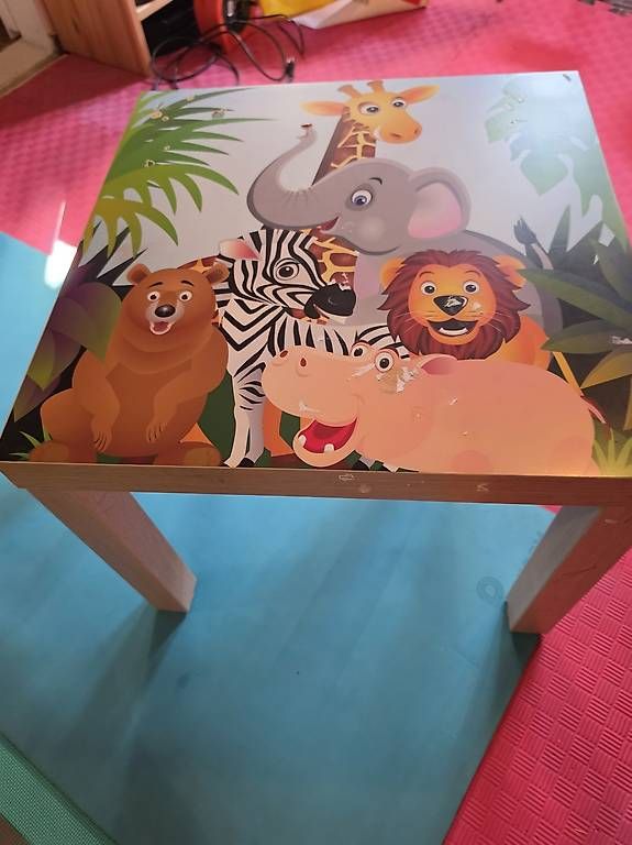 Ikea Tables: Kindertisch – D'occasion à Andelfingen par Cornelia.