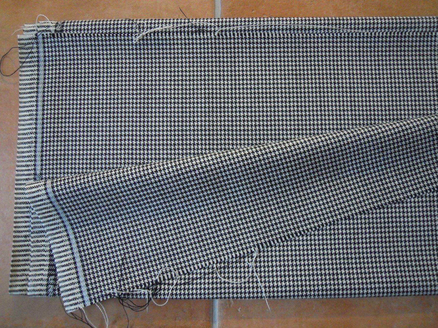 Tessuti: Wollstoff "Pied de Poule" – Nuovo (secondo la descrizione) da Hünibach venduto da keypin01