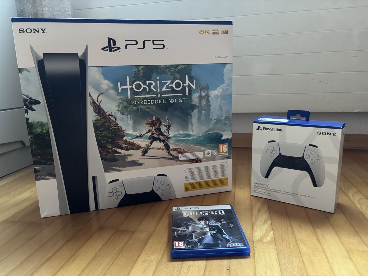 Sony Console: PS5 Disc Edition Horizon Forbidden West Bundle + Judgment – Usato da Jonen venduto da CouplingConstant