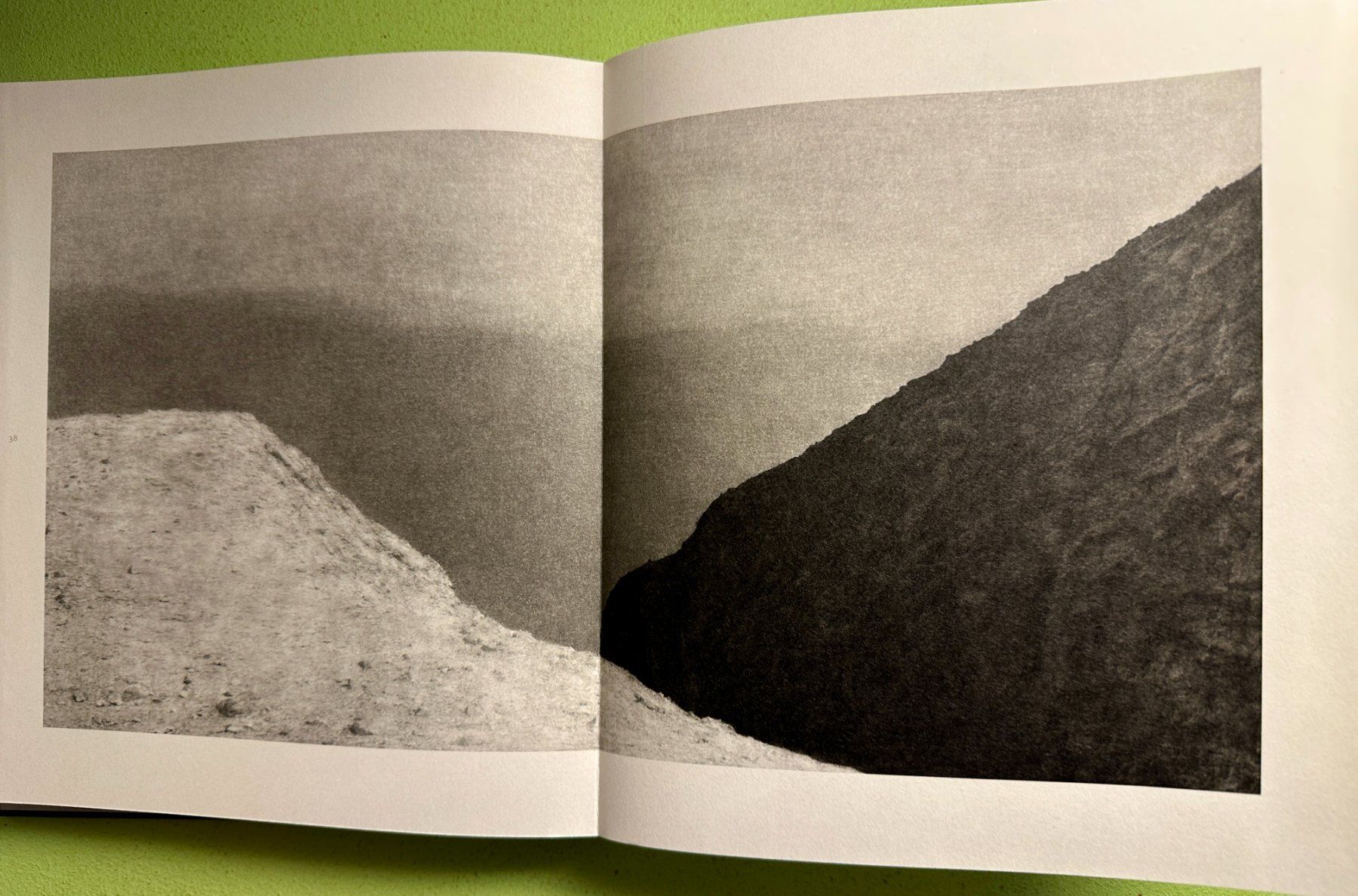 Bücher: Jungjin Lee: Unnamed Road. – Gebraucht aus Zürich von allp 7