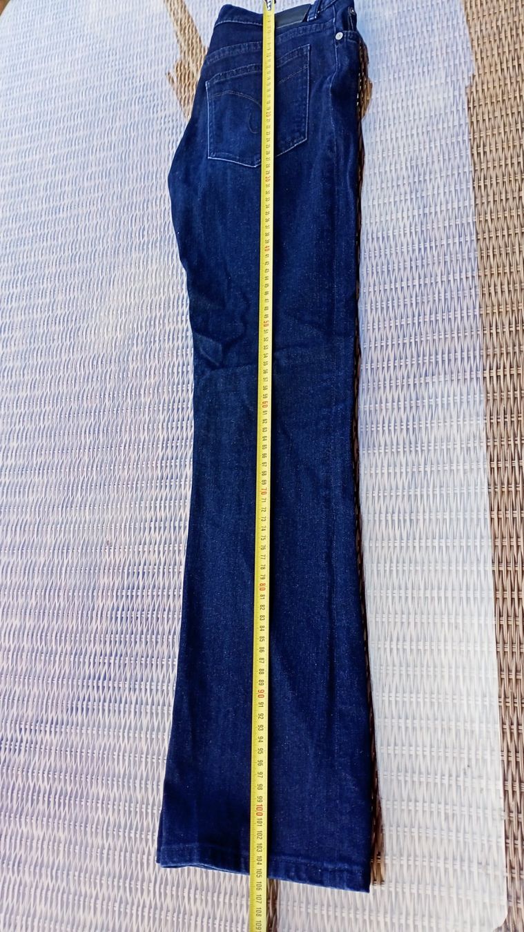 Calvin Klein Jeans: Calvin Klein Jeans wie Neu – Nuovo (secondo la descrizione) da Brusino Arsizio venduto da Demidova 1