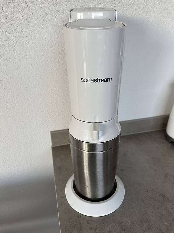 Sodastream Elettrodomestici da cucina: Gebrauchter SodaStream Wassersprudler weiss – Usato da Untersiggenthal venduto da ilk_58h6