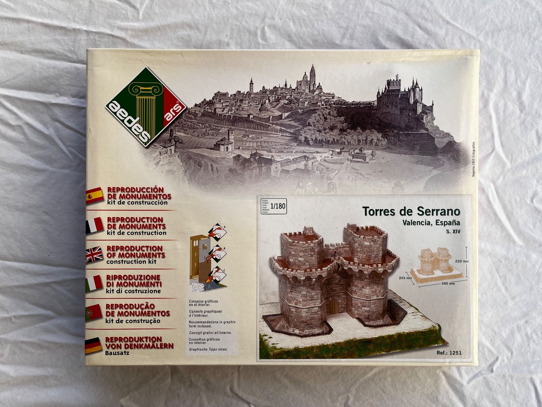 Baukästen: Modellbaukasten Torres de Serrano – Neu (gemäss Beschreibung) aus Zürich von gemuesebouillon