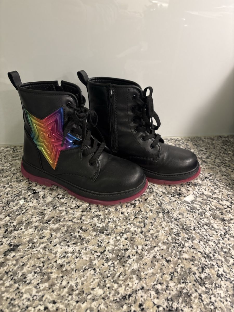 Scarpe per ragazze: Coole Mädchen Boots mit Stern Applikation, Grösse 36 – Usato da rheineck venduto da Neshi06 1