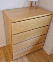 IKEA MALM Kommode mit 4 geräumigen Schubladen zu verkaufen.
