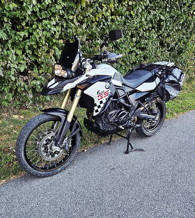 BMW Touring: BMW F 800 GS – Usato da Ringgenberg BE venduto da Subraum