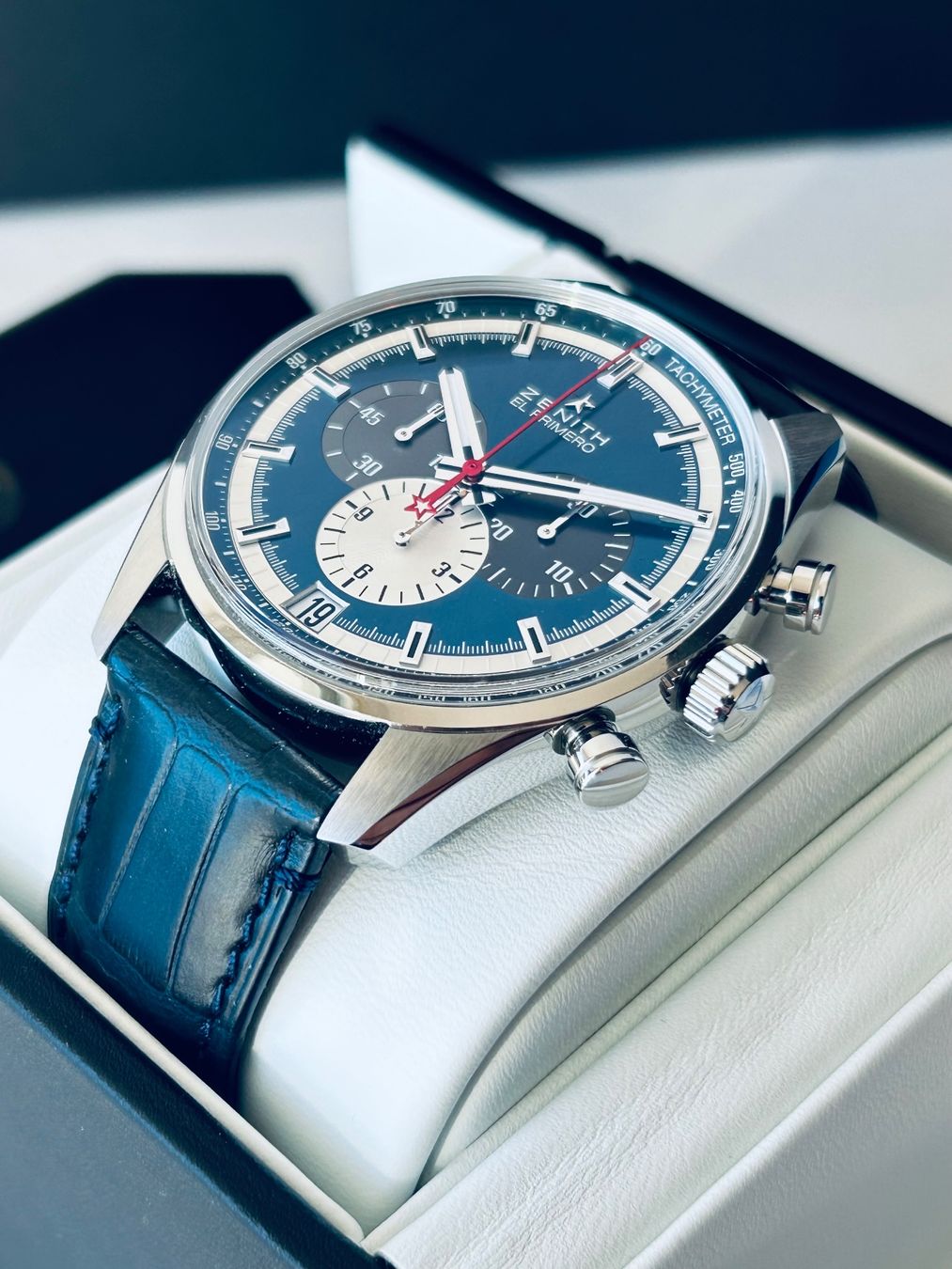 Zenith Orologi: Zenith CHRONOMASTER El Primero. New/Garantie. – Nuovo e nell'imballaggio originale da Genève venduto da GLwatchsa 2