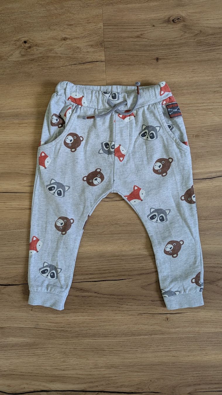 Pantaloni: Hosen – Usato da Bäretswil venduto da Ober-Land