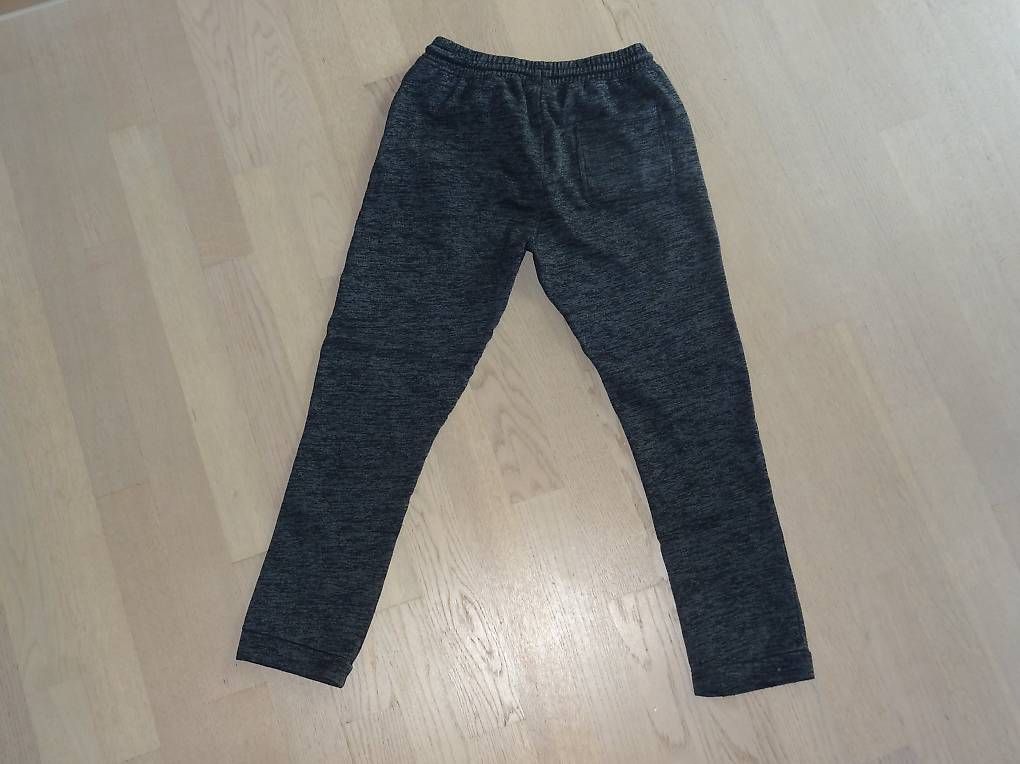 Hosen: Trainer Jogginghose Sweathose Gr 146 152  – Gebraucht aus Diessenhofen von --Stephan-- 1