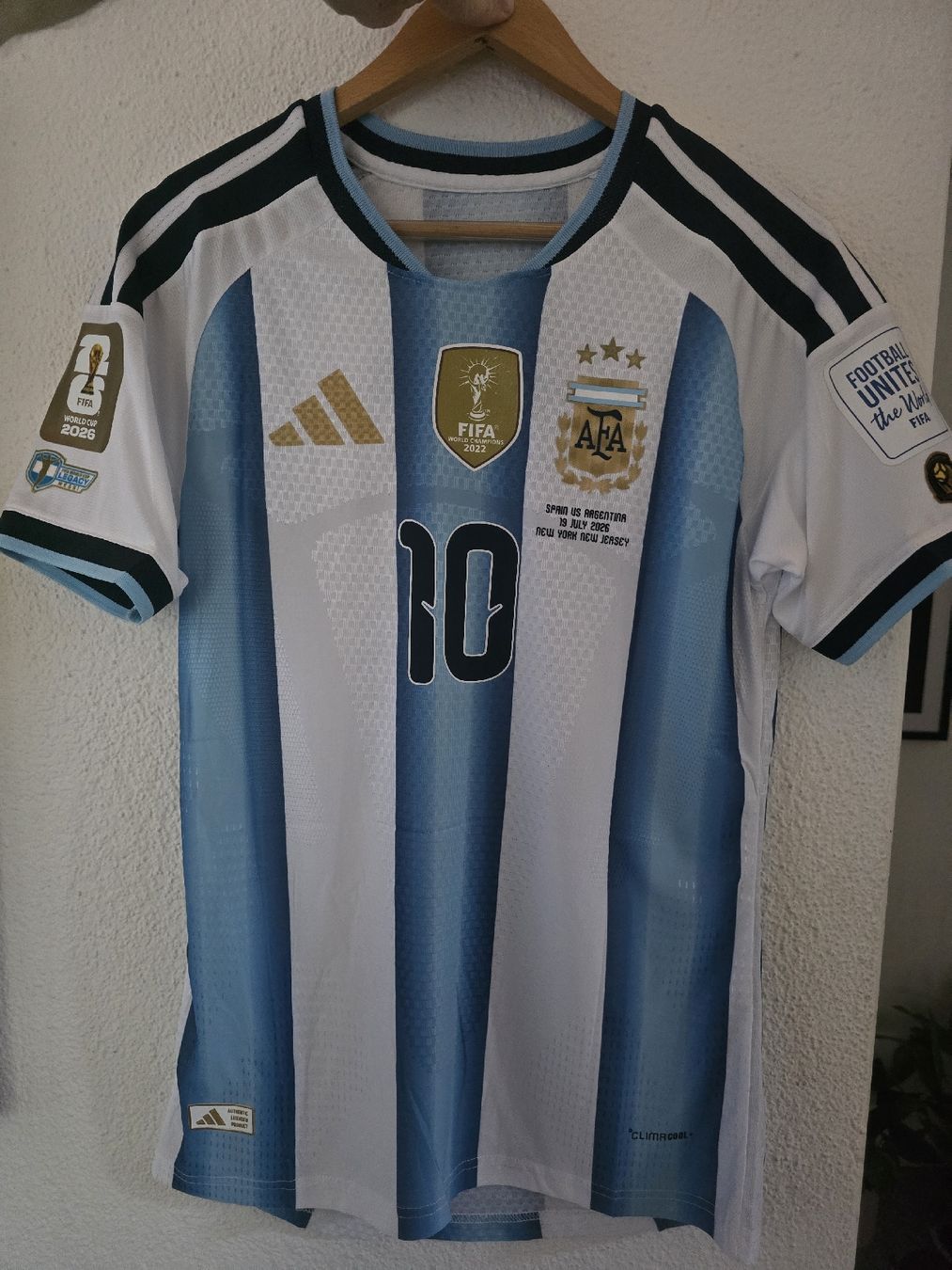 Leibchen & Hosen: Fussball Trikot Argentinien messi  – Neu (gemäss Beschreibung) aus Zumikon von raphaels199