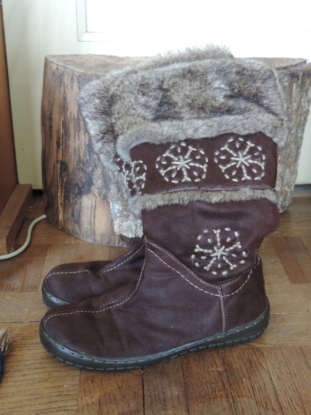 Damenschuhe: bottes fourrées brunes – Neu (gemäss Beschreibung) aus Genève von Axelle333 1