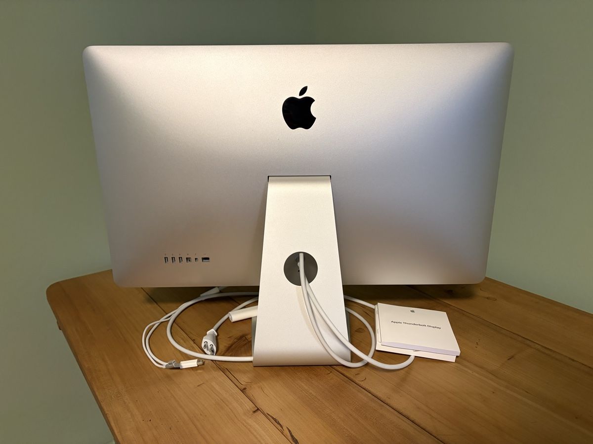 Apple Monitore: Apple Thunderbolt Display 27 Zoll – Defekt aus Olten von ni77 1