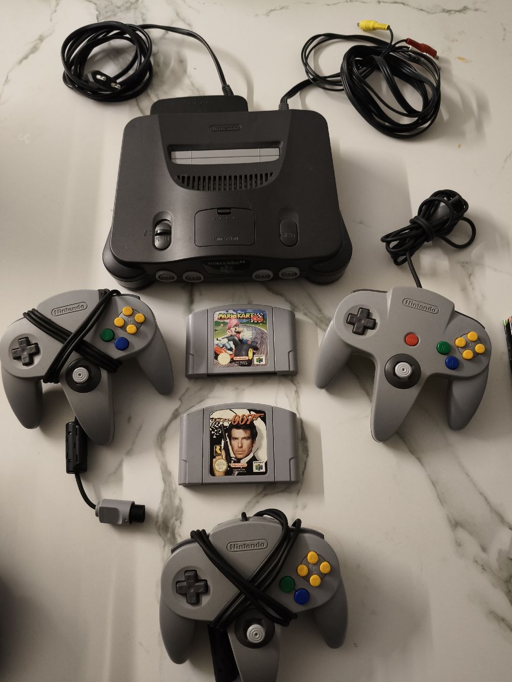 Nintendo Konsolen: Nintendo 64 Konsole mit 3 Controller & 2 Spiele Top! – Gebraucht aus Oensingen von ece_8k7q 4