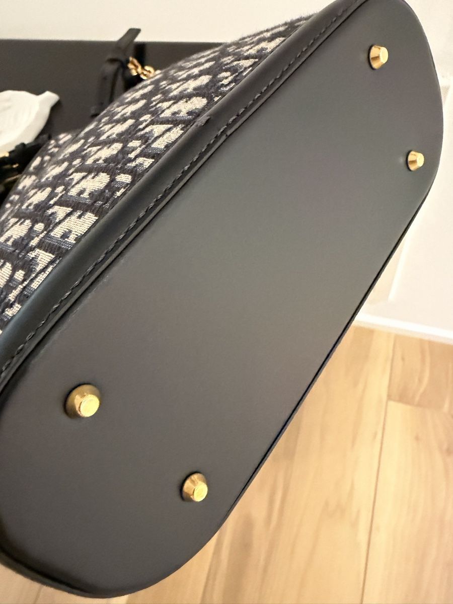 Taschen für Damen: Dior Shoulder Bag Oblique Jacquard – Gebraucht aus Cureglia von lucianboboc 2