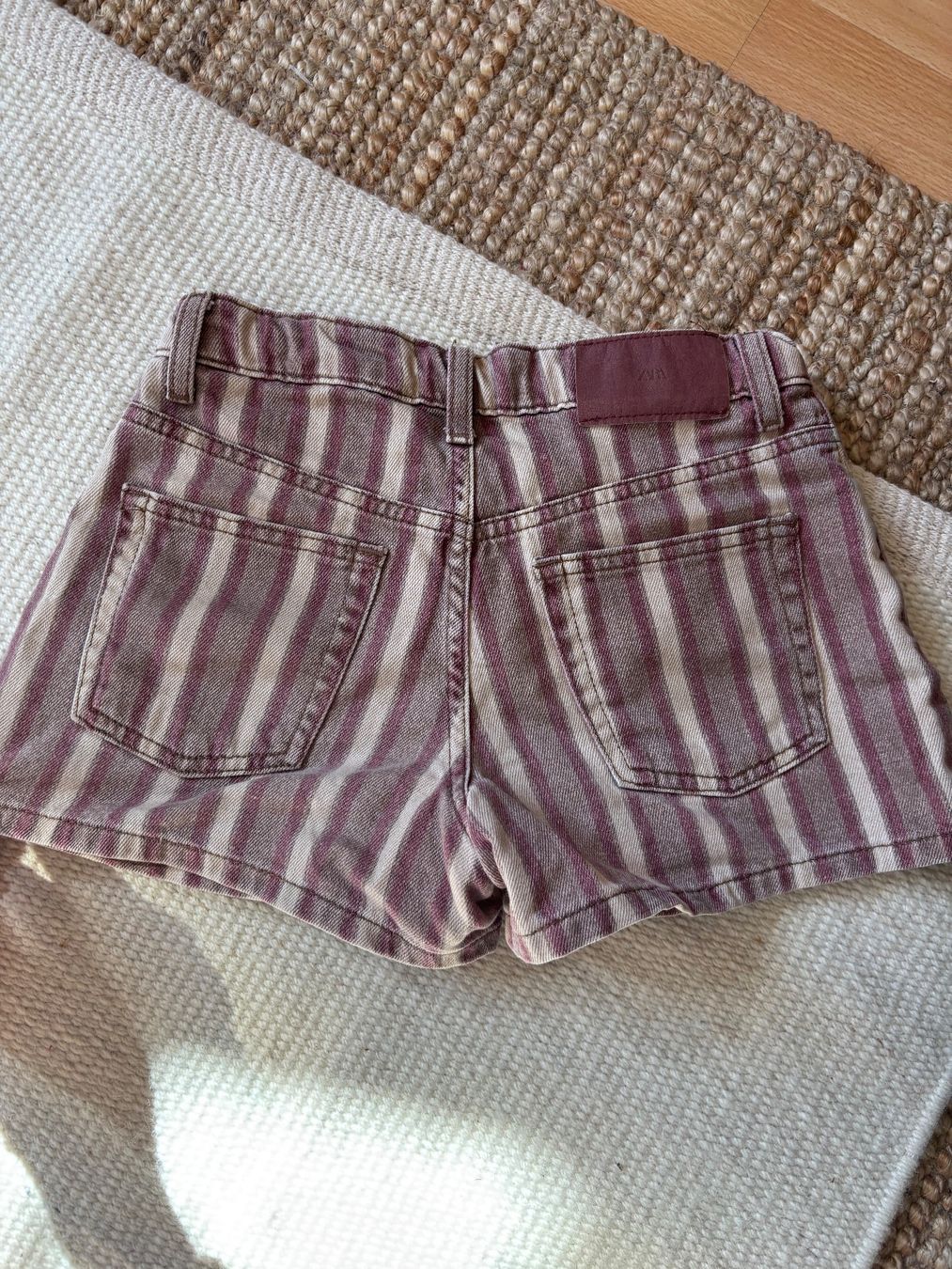 Zara Pantalons: Zara Shorts 140 – D'occasion à Bern par wisemagpie 1