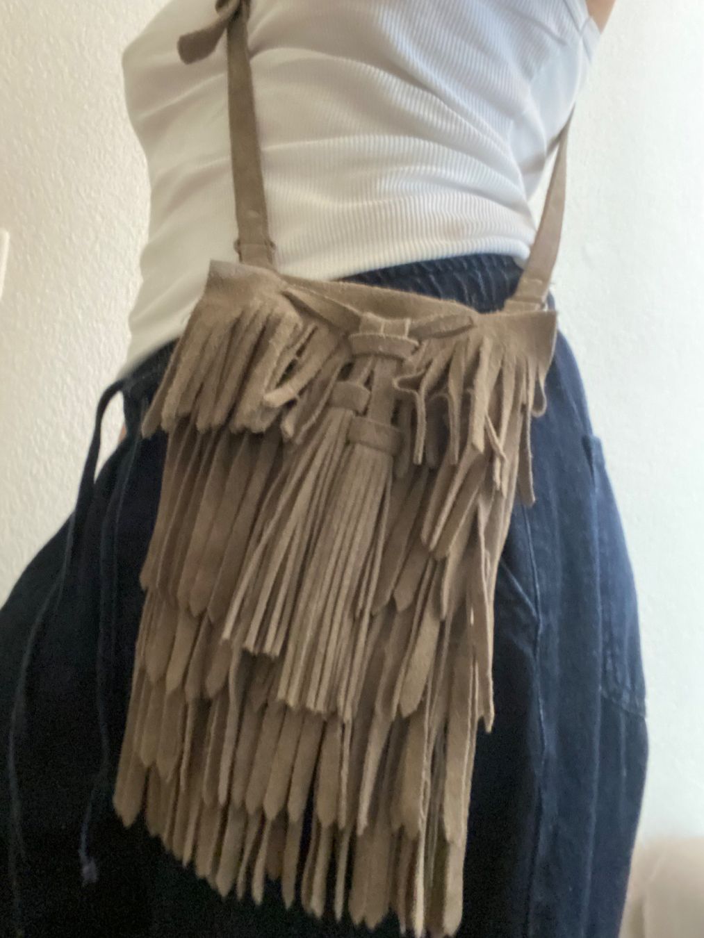 Borse da donna: Tasche Wildleder Fransen beige gute Zustand – Usato da Zürich venduto da ana_7wny