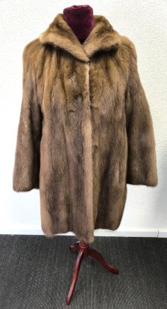 Damenpelzjacke