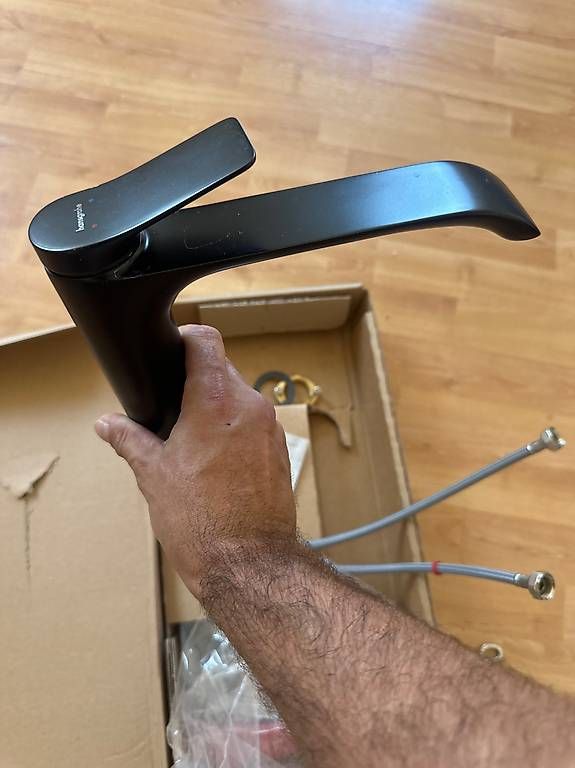 Armaturen: Robinetterie lavabo – Gebraucht aus La Chaux-de-Fonds von tou_2t9w 1