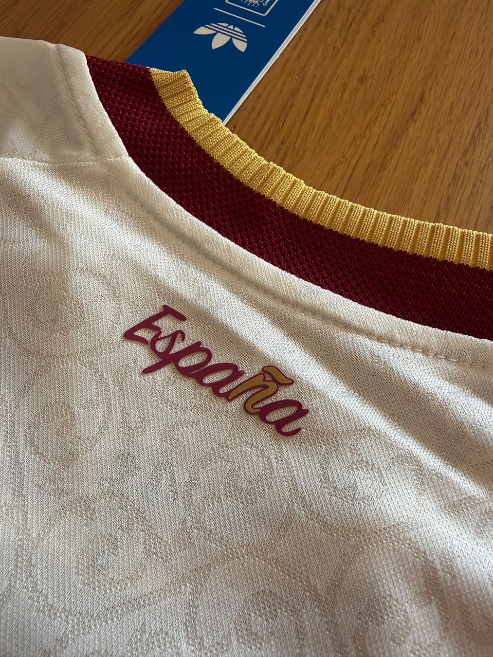 Adidas Leibchen & Hosen: Maillot Espagne 2026 taille S – Neu und originalverpackt aus Perly von Sam.crr 3