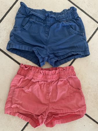 2 leichte Stoff Shorts Blau/Rosa Gr. 98/104 guter Zustand