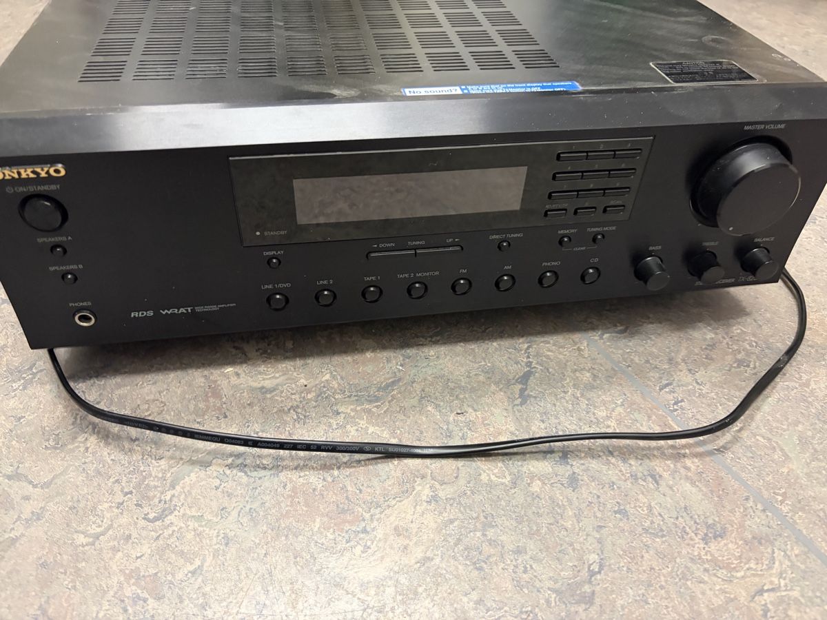 Onkyo Amplificatori: Onkyo Verstärker – Usato da Uznach venduto da pegasus101