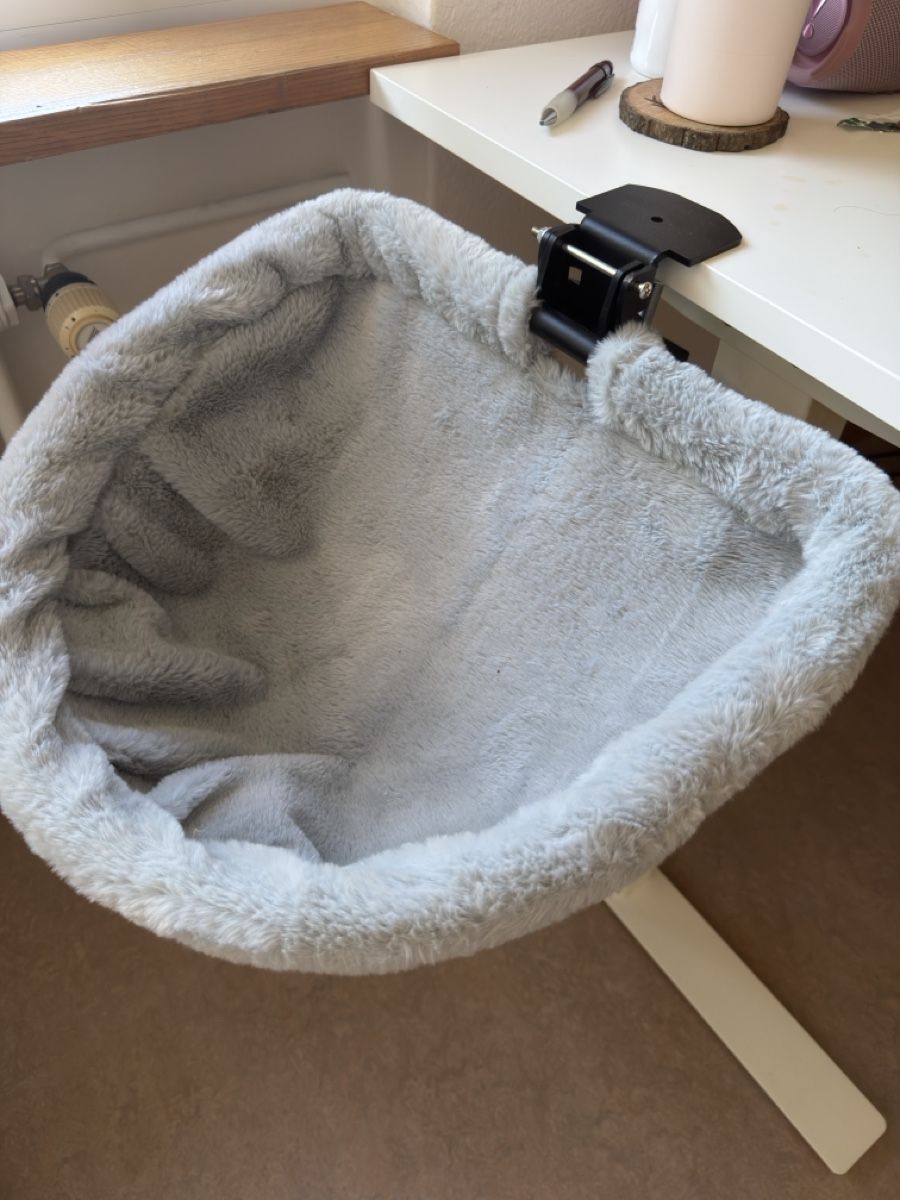 Liege- & Schlafplätze: Cat bed for desk – Neu (gemäss Beschreibung) aus Fehraltorf von milady 1