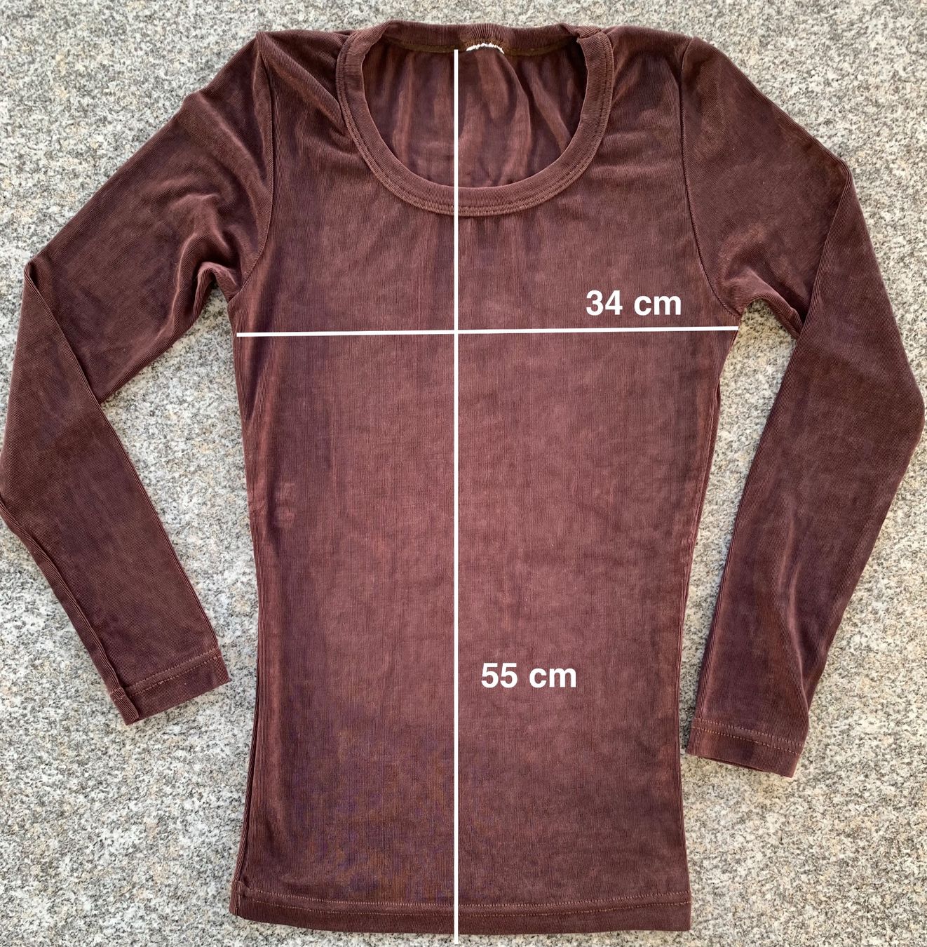 T-Shirts: körpernahes LA-Shirt Damen-T-Shirt marronfarbenes Shirt – Gebraucht aus Auenstein von mar_8mxd 2