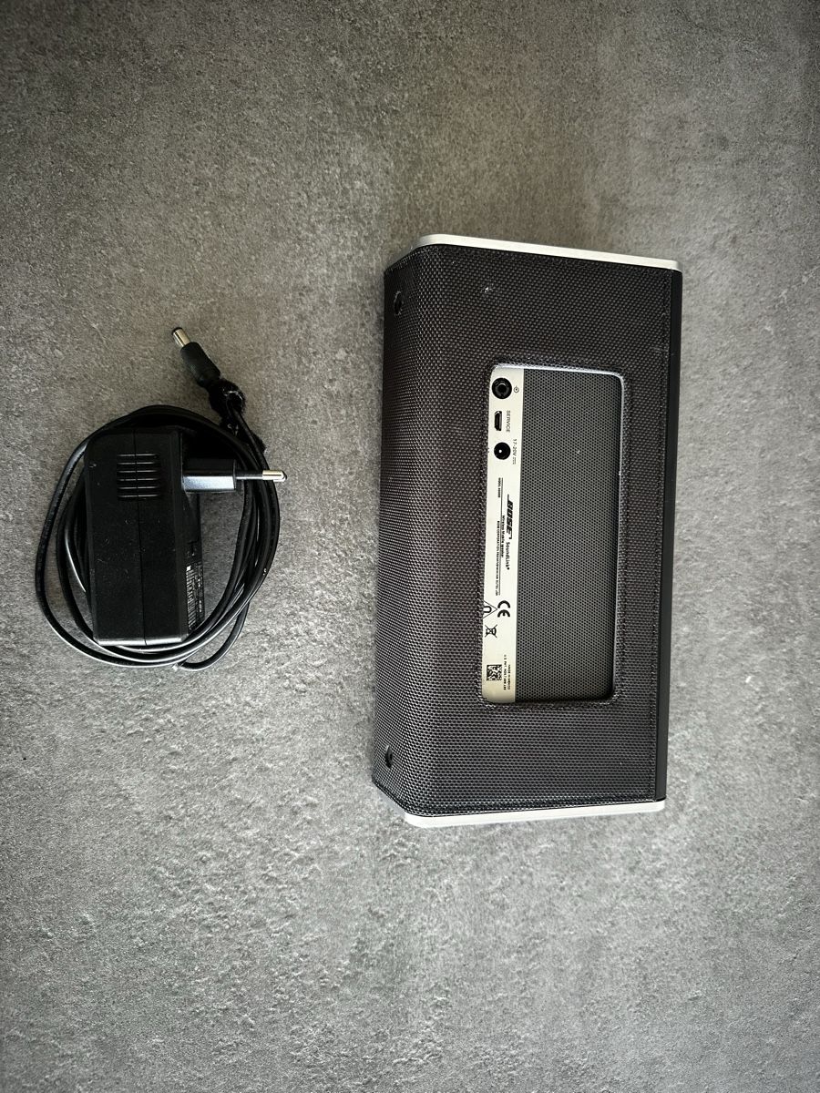 Bose Lautsprecher: Enceinte Bose SoundLink Bluetooth noire avec chargeur – Gebraucht aus Lens von boillatp