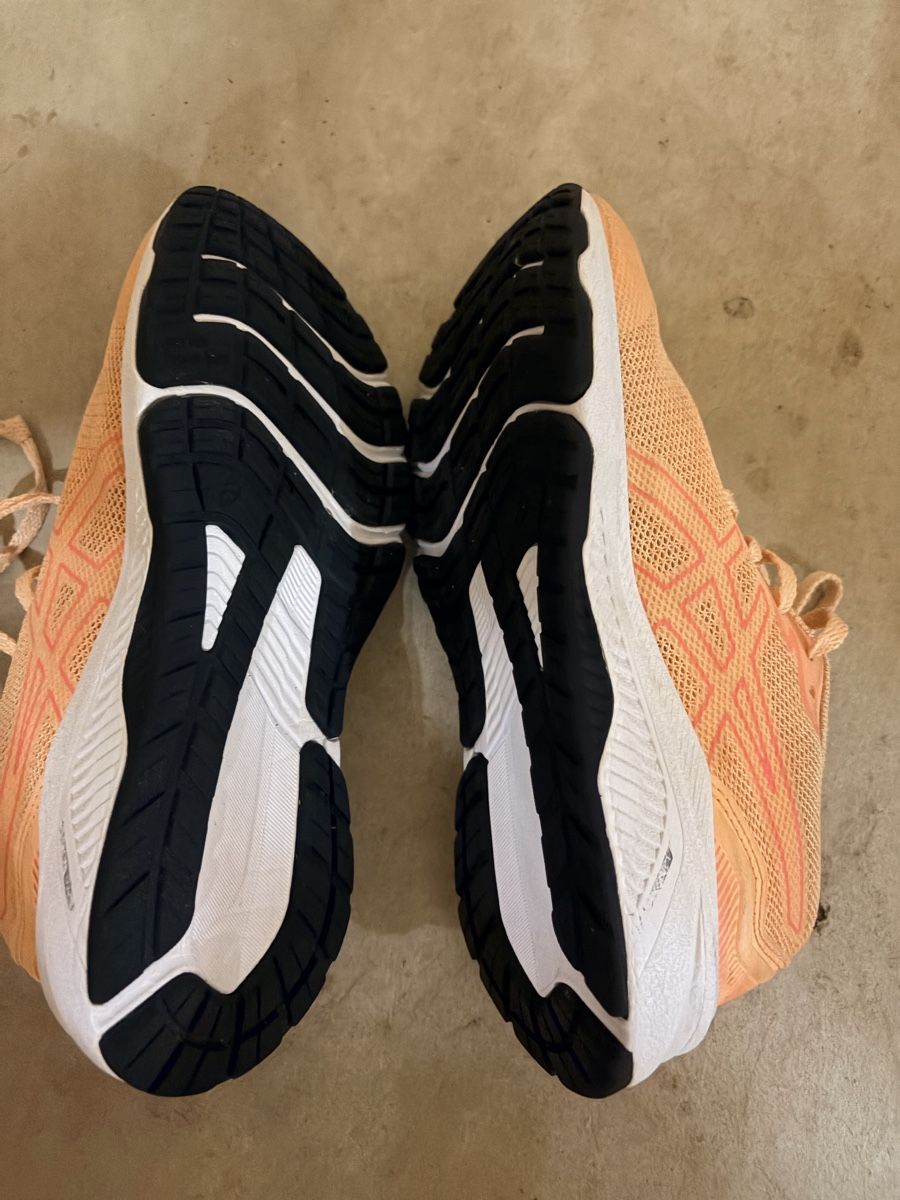 Scarpe per ragazze: Oasics Schuhe 37 – Usato da Küsnacht ZH venduto da salim2019 1