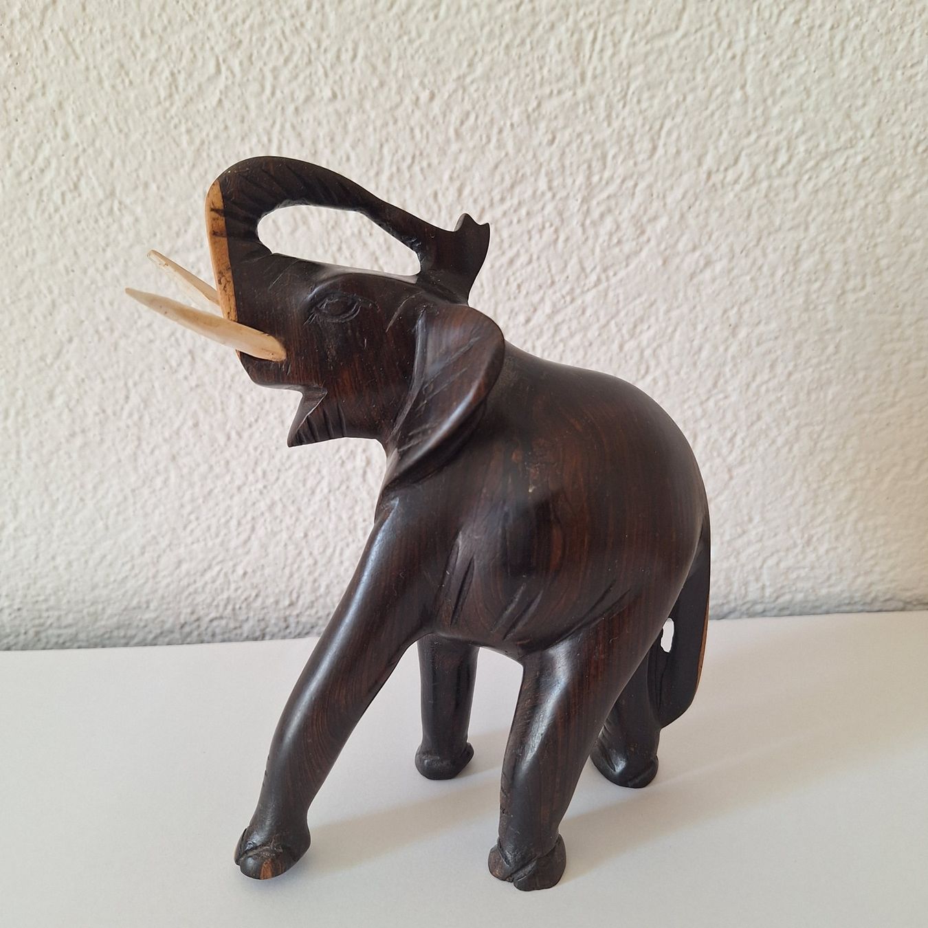 Statuette: Vintage Elefant Figur aus Holz – Usato da Winterthur venduto da ric_rl7n