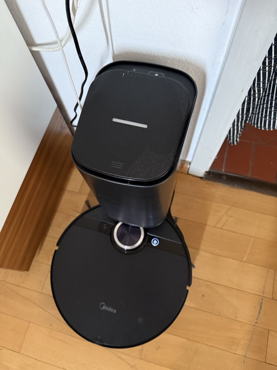 Midea Aspirapolveri & Accessori: Midea S8+ Saugroboter mit Absaugstation – Usato da Birsfelden venduto da mah_6yvz