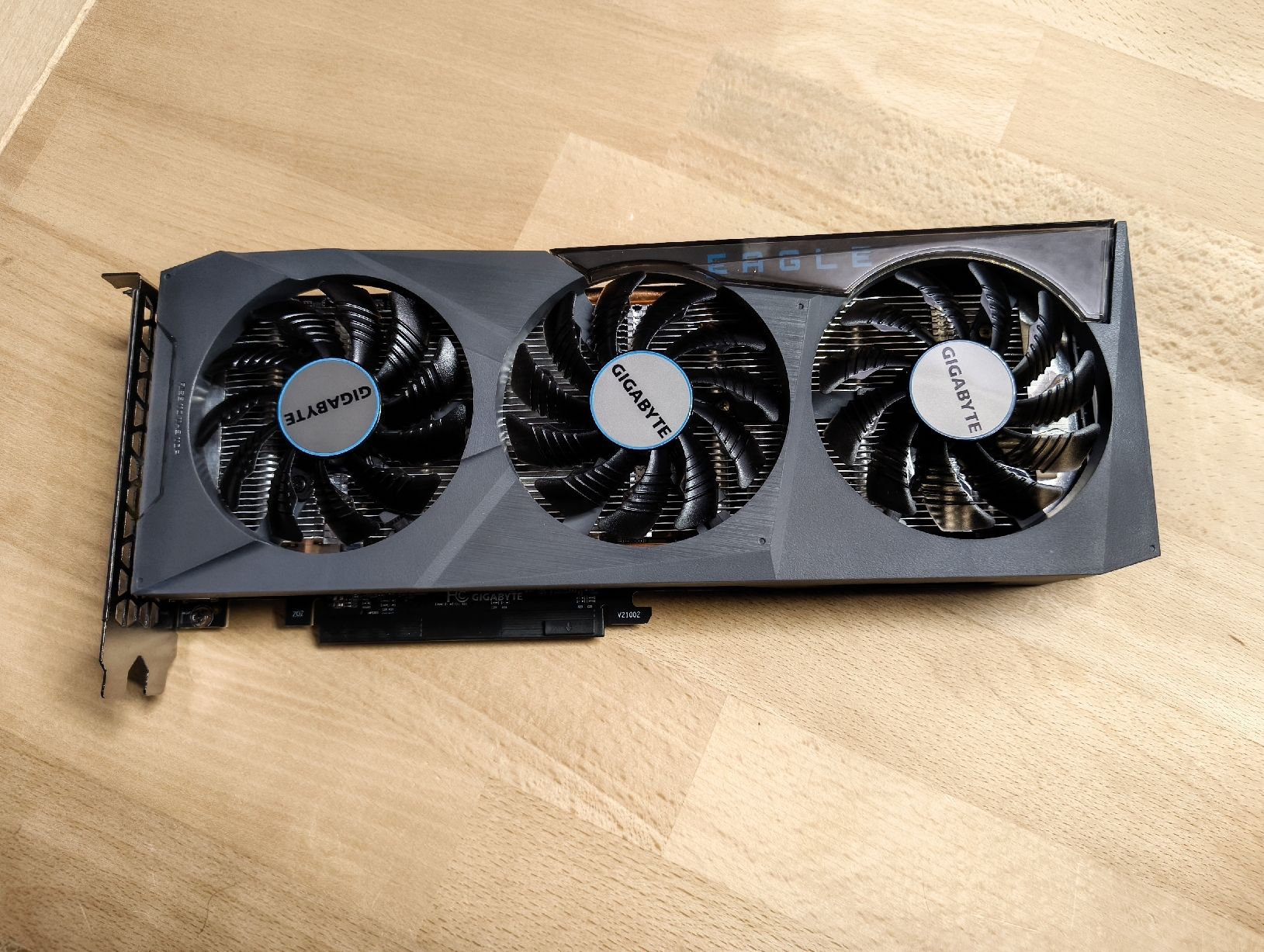 Gigabyte Schede grafiche: GIGABYTE Radeon RX 6600 EAGLE 8GB – Usato da Oberdiessbach venduto da verkaufbar