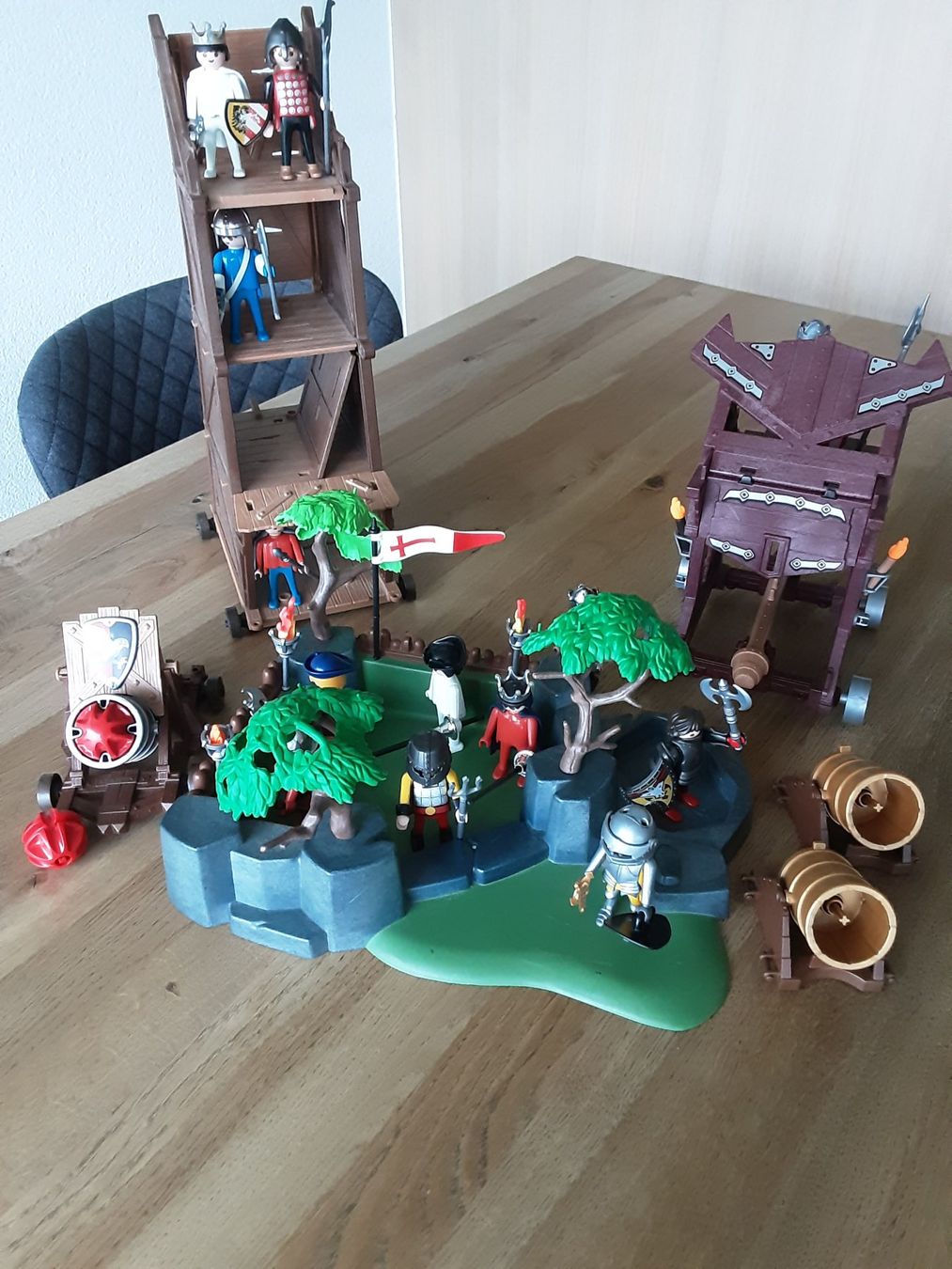 Playmobil Giocattoli: Playmobil Ritter mit Zubehör – Usato da Unterägeri venduto da KRD7