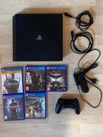 PlayStation 4 Pro mit 5 Spielen und Zubehör. Top Zustand.