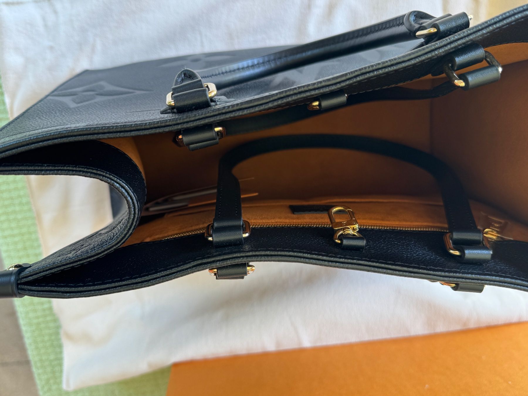Louis Vuitton Sacs femmes: Louis Vuitton Tasche – Neuf avec emballage d'origine à Winkel par SalesRabbitStorm 2