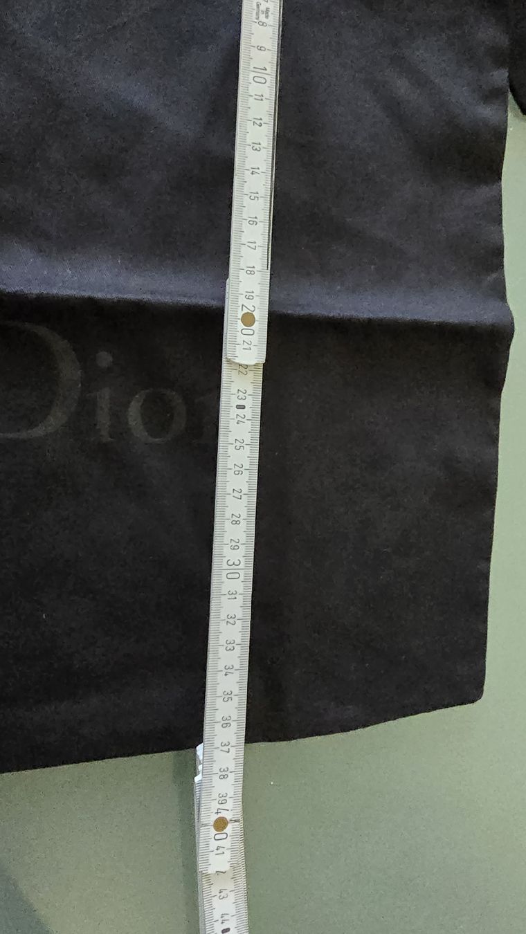 Dior Borse: Dior Staubbeutel Set neuwertig 6 Stk – Nuovo (secondo la descrizione) da wallisellen venduto da funkelsternchen5 4