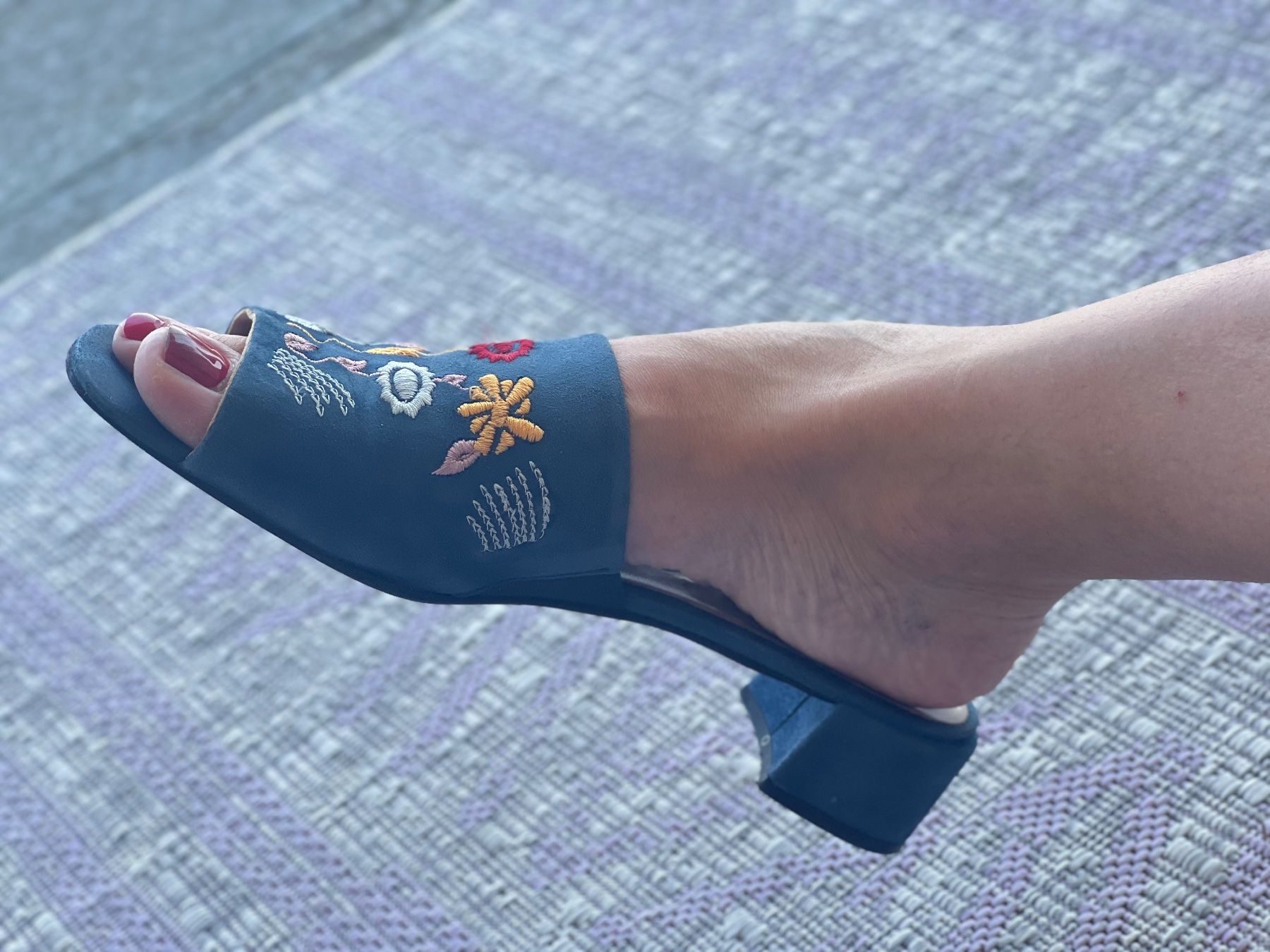 Scarpe da donna: Denim Flip Flop, Gr. 45 – Usato da Altendorf venduto da Ro 1