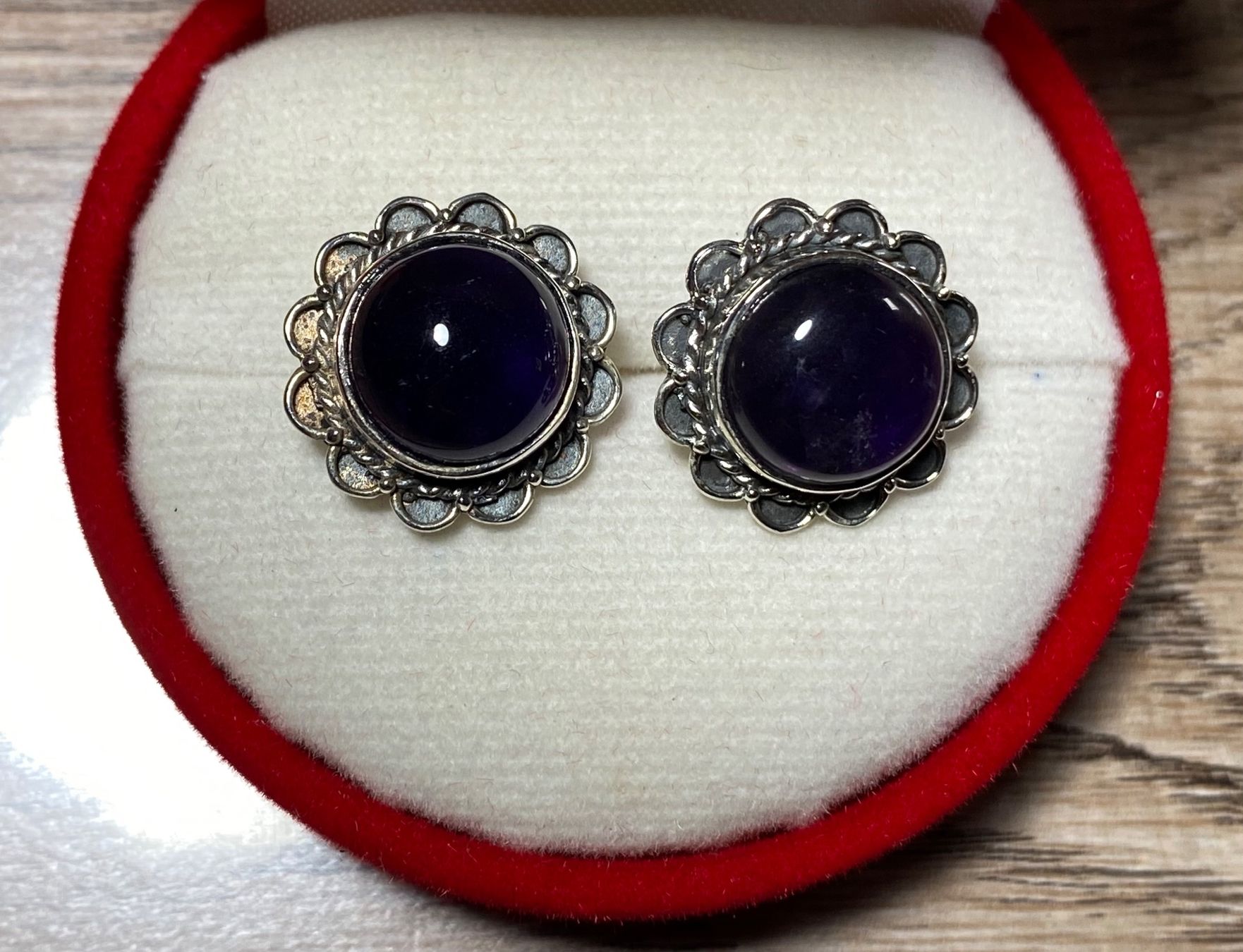 Orecchini pendenti & Orecchini a lobo: orientalische Silber Ohrstecker mit Amethyst – Nuovo e nell'imballaggio originale da Laax GR venduto da krippenfiguren-laax 3