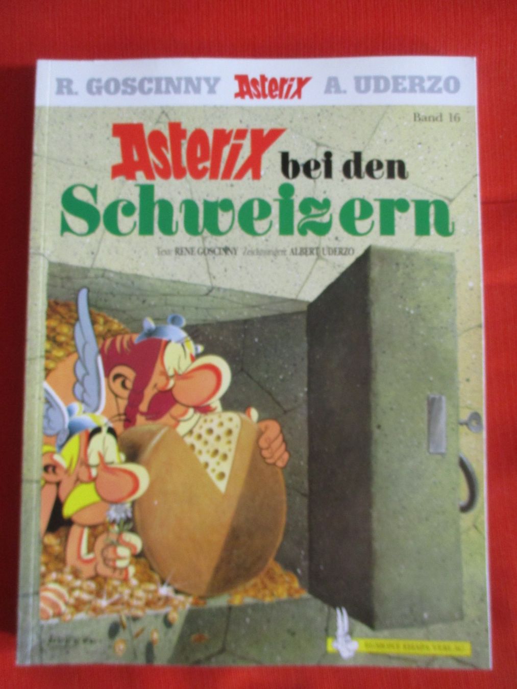 Fumetti: Comic Asterix Band 16 – Usato da Birsfelden venduto da alles-muss-raus