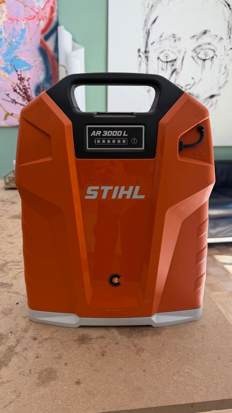 Stihl Batterie: Stihl Akku AR 3000 L – Difettoso da Zürich venduto da MiguelMartinez123