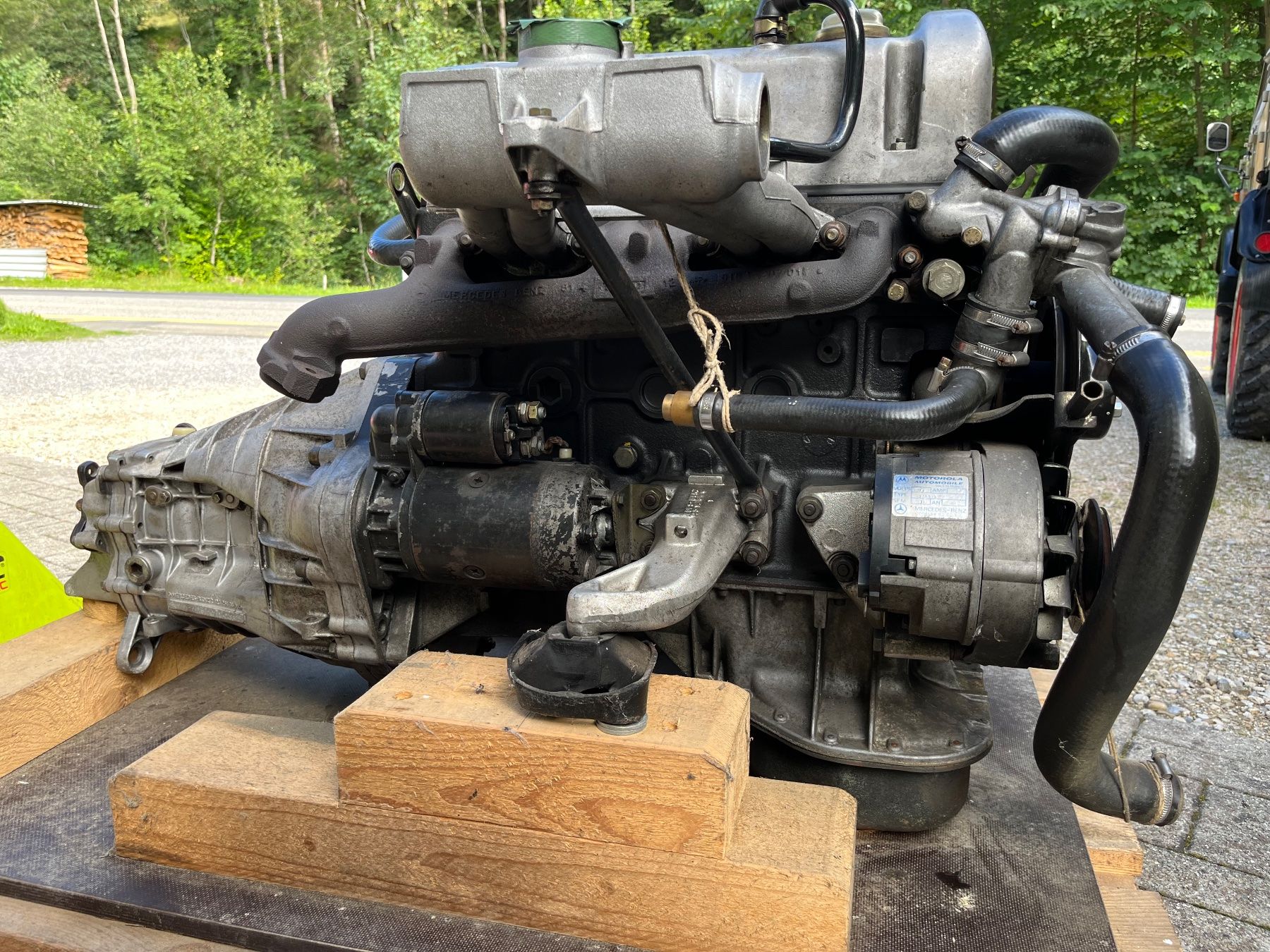 Mercedes-Benz Motoren: Mercedes Benz Oldtimer Motor OM615 – Gebraucht aus Trub von  1