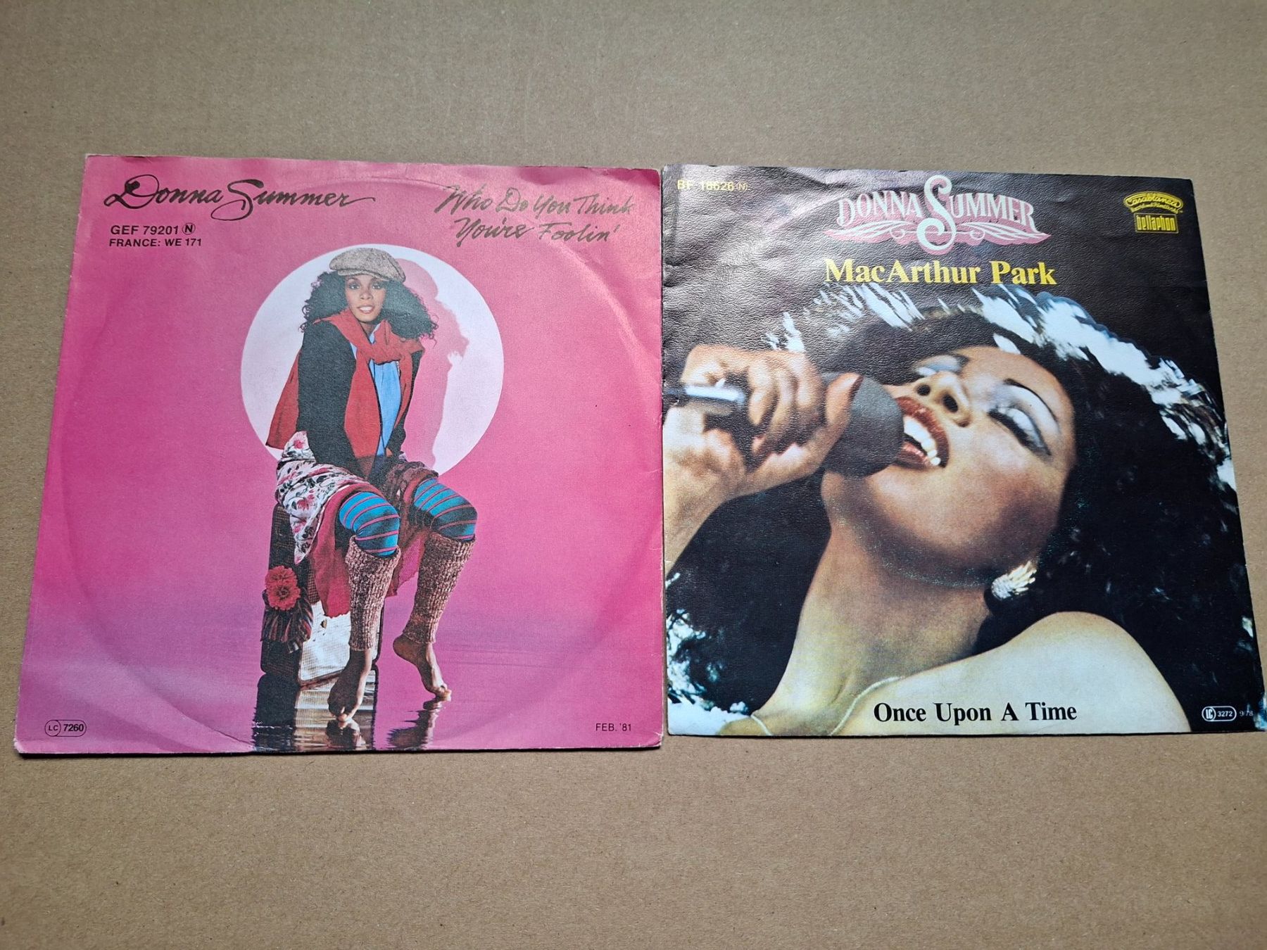 Dischi in vinile: 7" Singles-Sammlung Auflösung: 2x Donna Summer – Usato da Burg AG venduto da ..machine_rec..