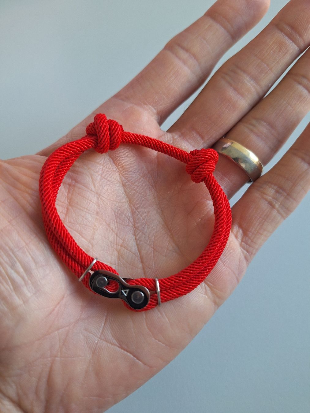 Bracciali & Braccialetti: Radfahrer Armband Rot – Nuovo e nell'imballaggio originale da Jona venduto da SL95 1