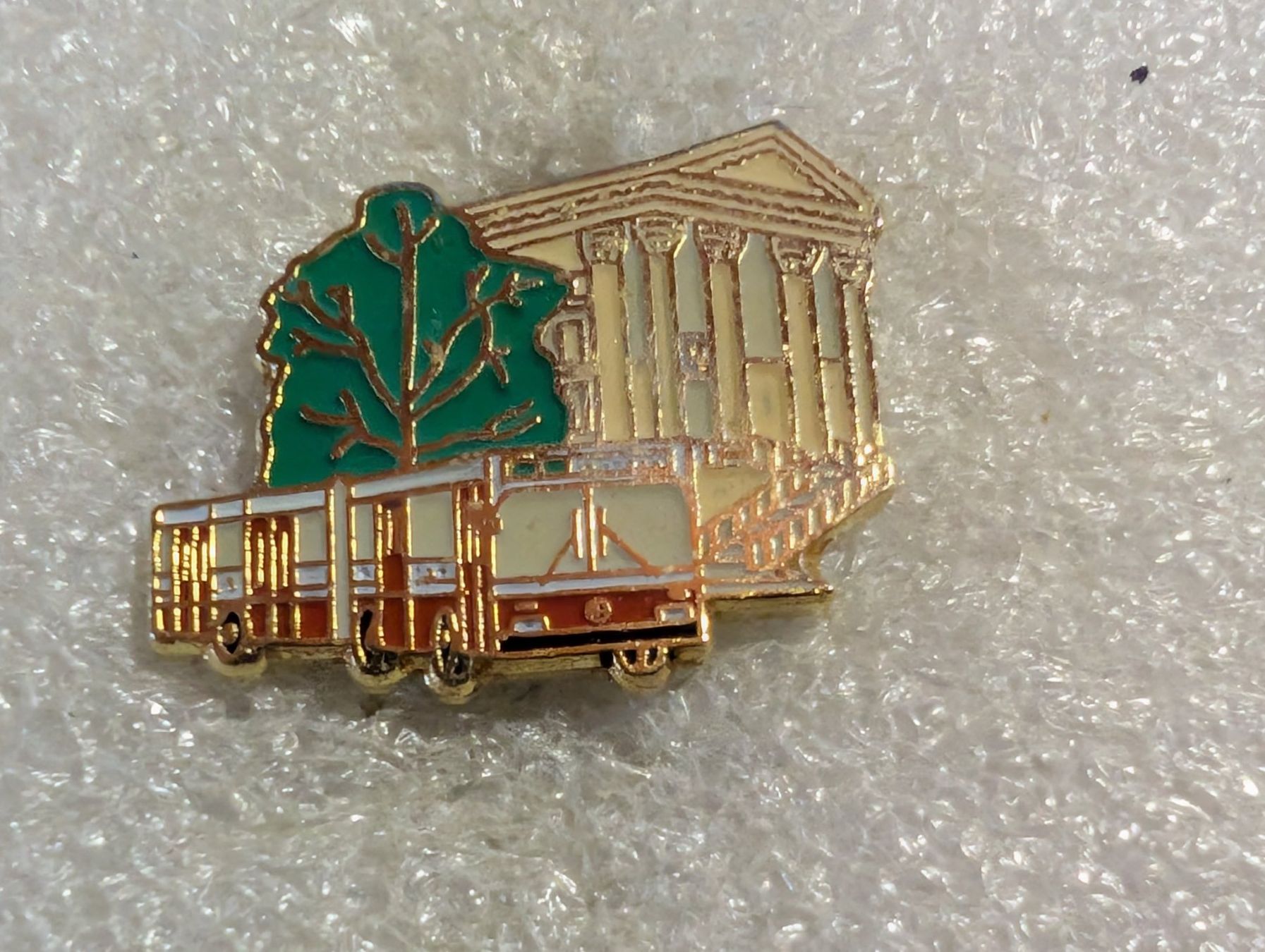 Placchette & Badge: Ansteckpin 132: Bus – Usato da Oppligen venduto da Pin-Fall-Shop