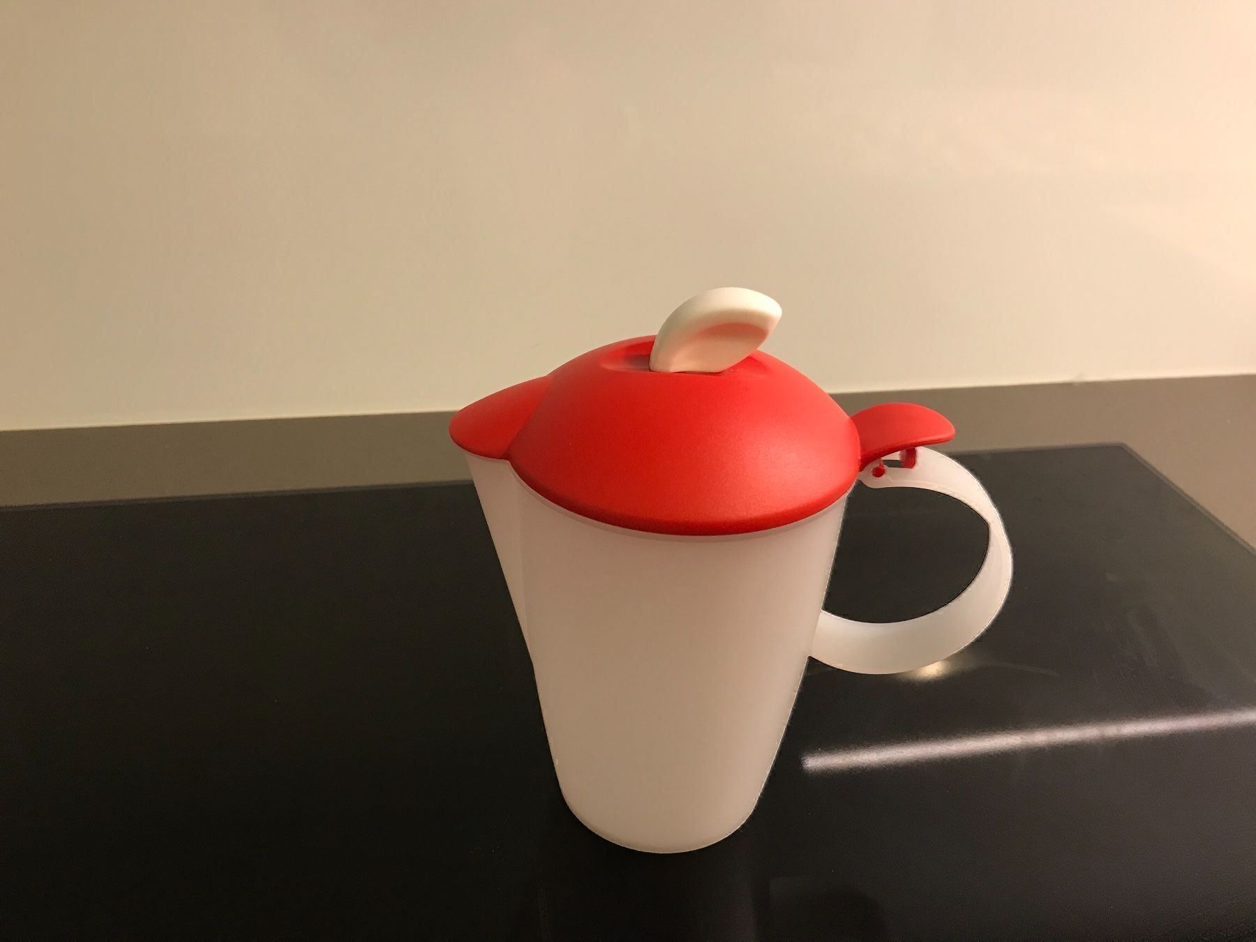 Contenitori & Simili: Tupperware lait pour café 300ml. NEU – Nuovo e nell'imballaggio originale da Giubiasco venduto da baamboo 2