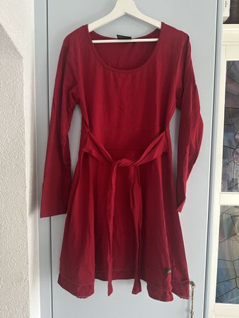 Rotes Kleid von Chapati Grösse L/XL