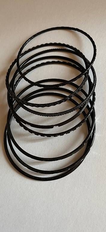 Bracciali & Braccialetti: Armreifen schwarz – Usato da Sörenberg venduto da An_bl